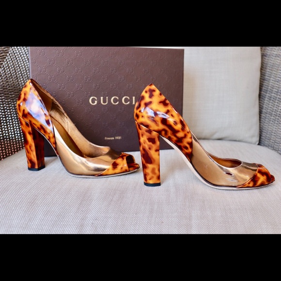 SOLD 🌟Host Pick🌟 GUCCI Tortoise Shell Metallic Pumps - Picture 3 of 8